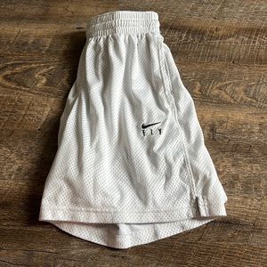 Nike Women's Swoosh Fly Basketball Shorts Size S White